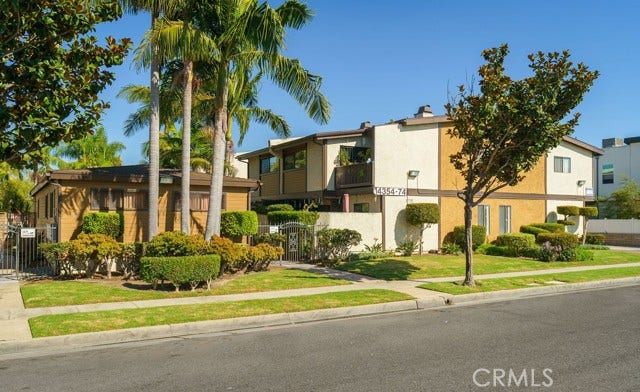 Property photo for 14364 Yukon AVE, #11, Hawthorne, CA