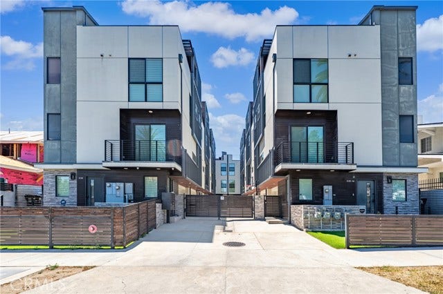 Property photo for 113 1/2 N Manhattan, Los Angeles, CA