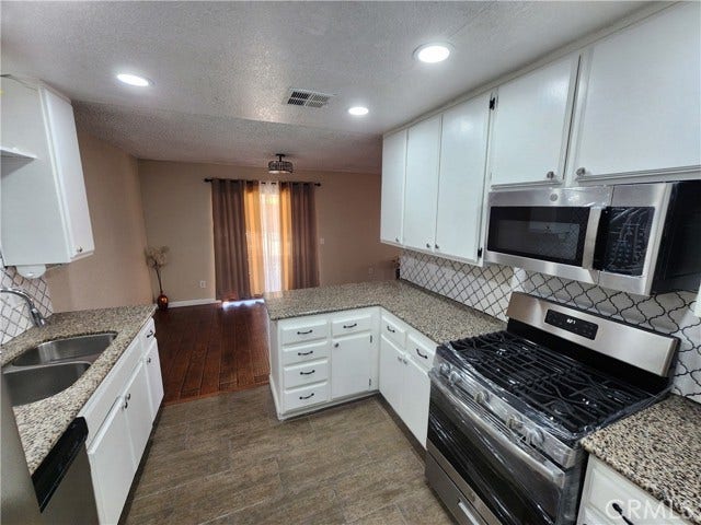 12234 Jasmine CT, Victorville, CA 92395