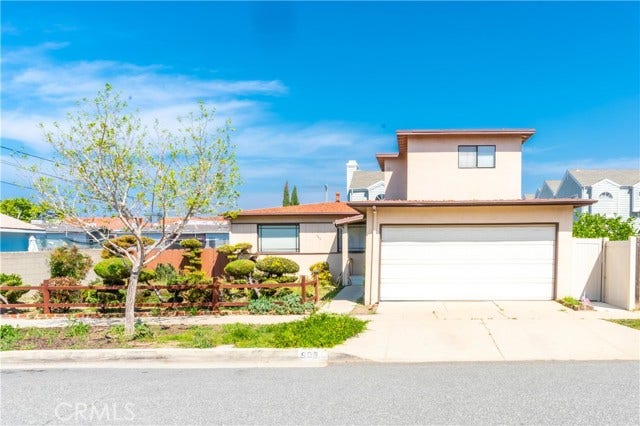 Property photo for 909 Garnet, Redondo Beach, CA