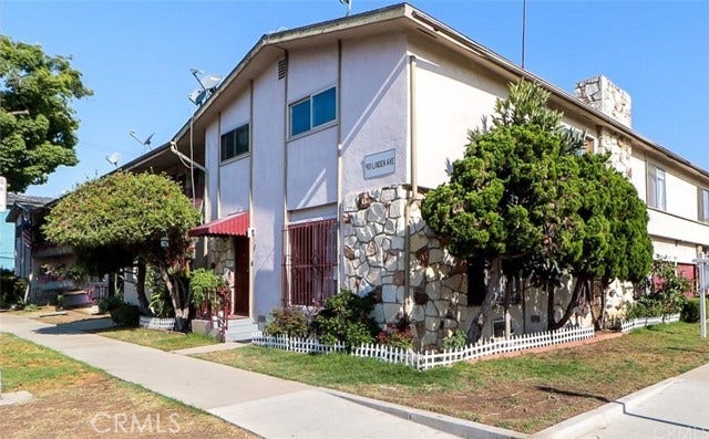 Property photo for 901 Linden AVE, #21, Long Beach, CA