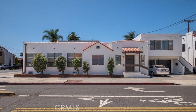 Property photo for 249 Redondo Avenue, Long Beach, CA