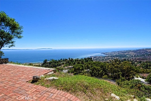 Property photo for 11 Flying Mane Road, Rolling Hills, CA