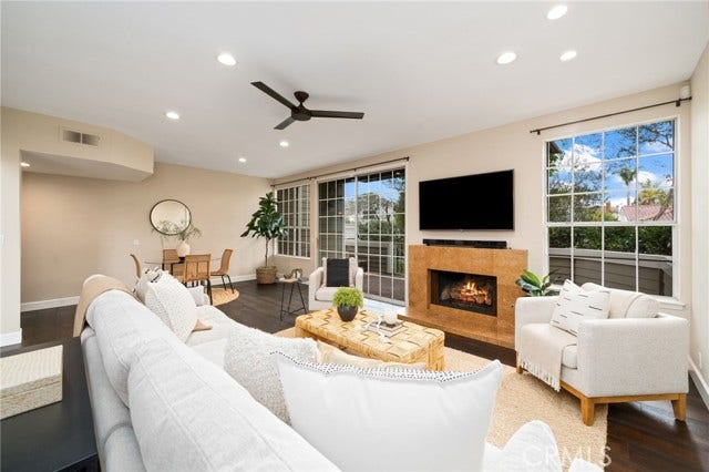 Property photo for 460 Providence CT, #101, Long Beach, CA