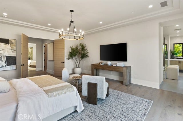 76 Hillcrest LN, Newport Beach, CA 92660