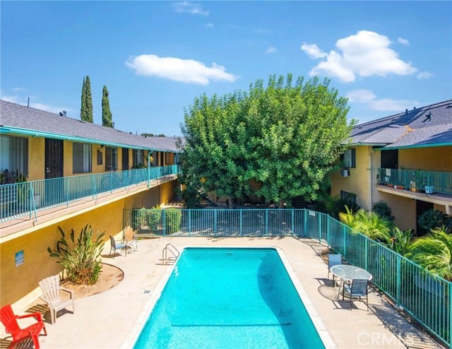 1817 E 2nd ST, Duarte, CA 91010