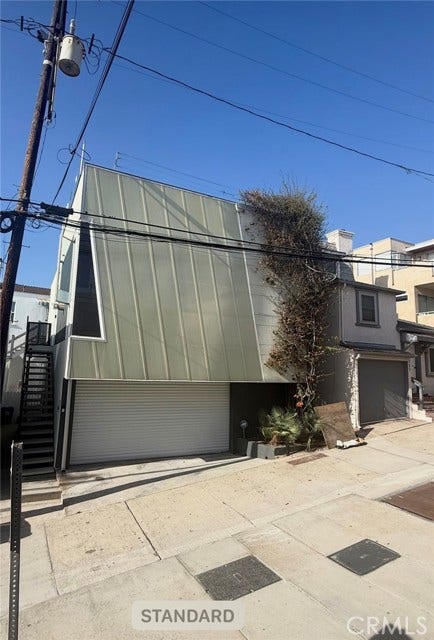 Property photo for 125 Rosecrans PL, Manhattan Beach, CA