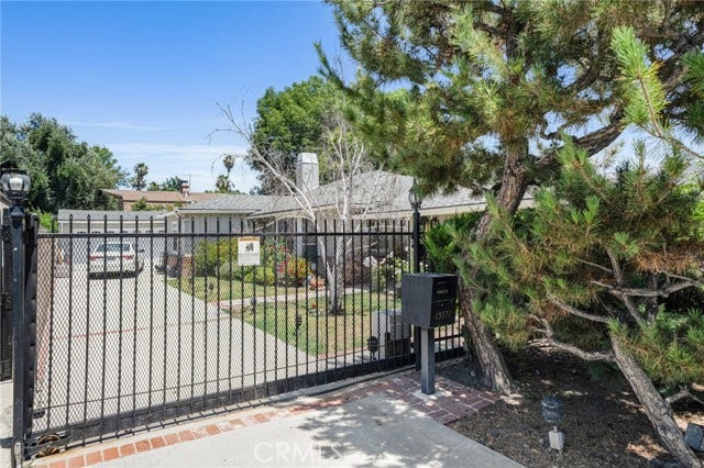 Property photo for 15571 Otsego, Los Angeles, CA