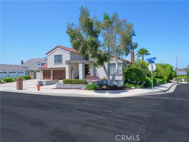 Property photo for 2298 N Rockridge Pl, Orange, CA