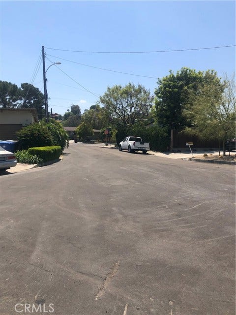 Property photo for 923 Alegre PL, Los Angeles, CA