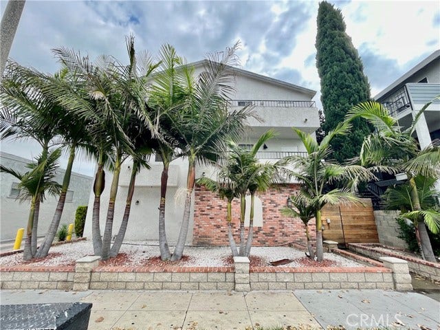 Property photo for 1212 Gladys AVE, #303, Long Beach, CA