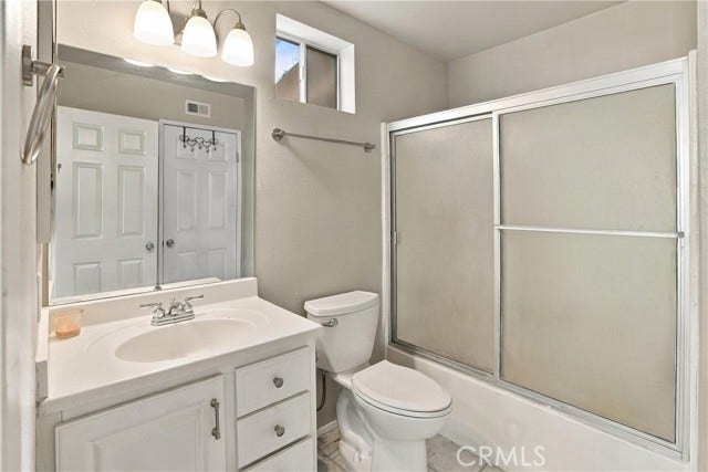 2616 Avenida del Vista, #B204, Corona, CA 92882