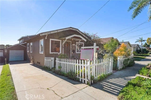 Property photo for 4240 E 15th, Long Beach, CA
