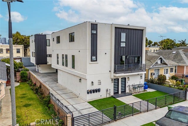 Property photo for 1724 Menlo AVE, Los Angeles, CA