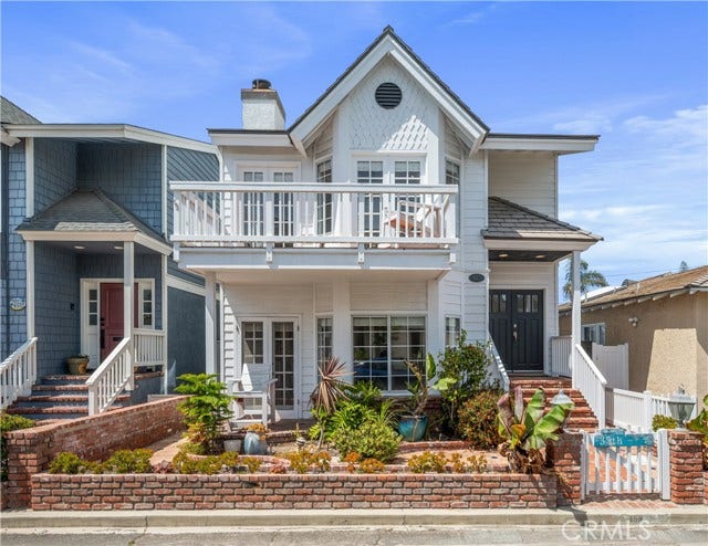 Property photo for 459 35th ST, Manhattan Beach, CA