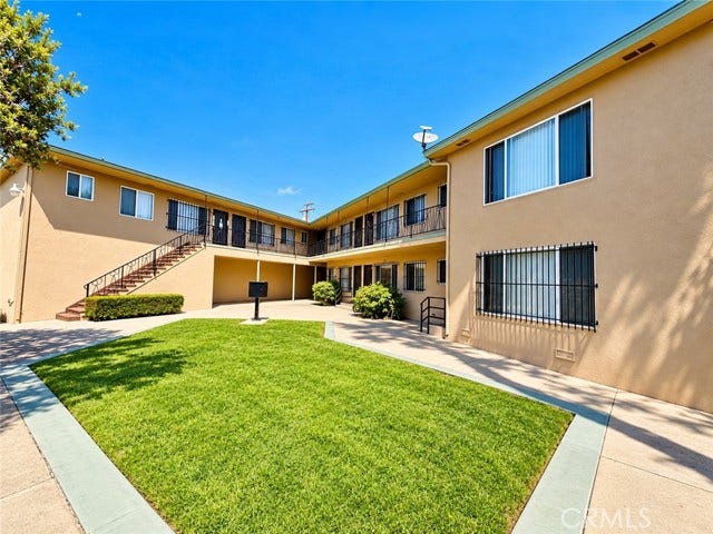 Property photo for 10203 England AVE, Inglewood, CA