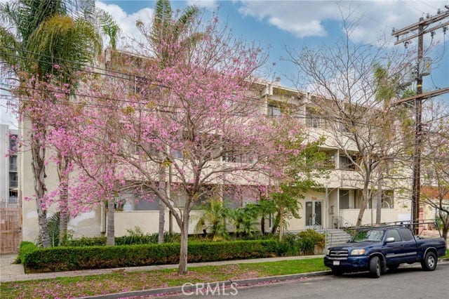 Property photo for 1422 N Curson AVE, #3, Los Angeles, CA