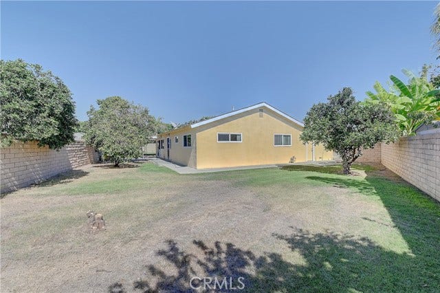 11883 Mayflower CT, Fountain Valley, CA 92708 11883 Mayflower CT, Fountain Valley, CA 92708