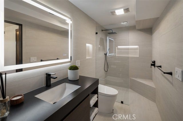 Sound studio private bathroom