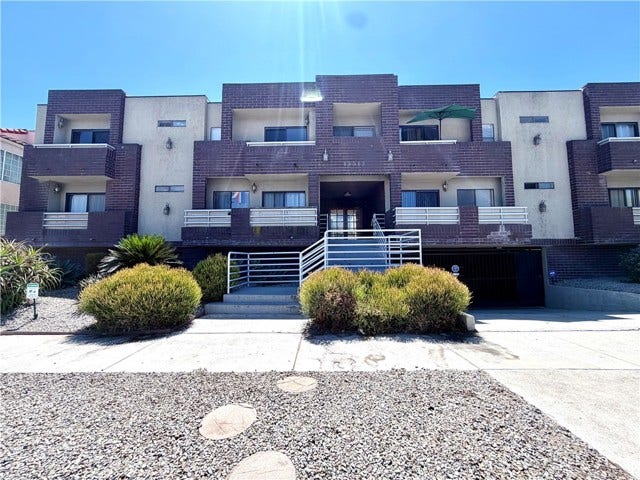 Property photo for 13512 Moorpark, #202, Los Angeles, CA
