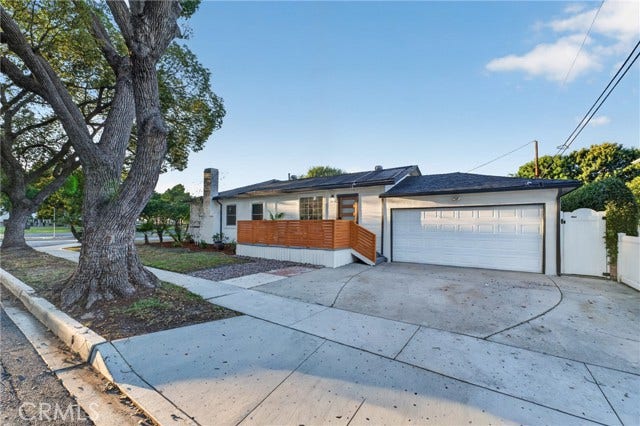 Property photo for 5103 Peabody ST, Long Beach, CA