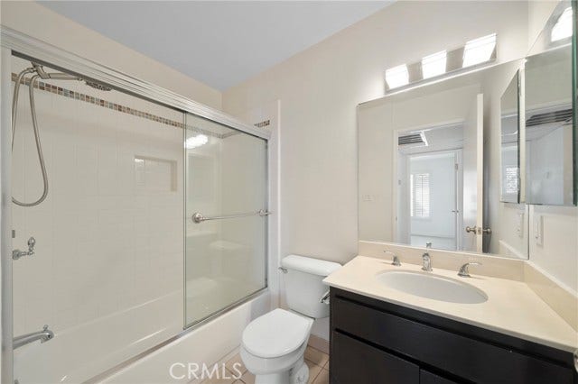 11212 Summertime LN, Culver City, CA 90230 Bathroom 2