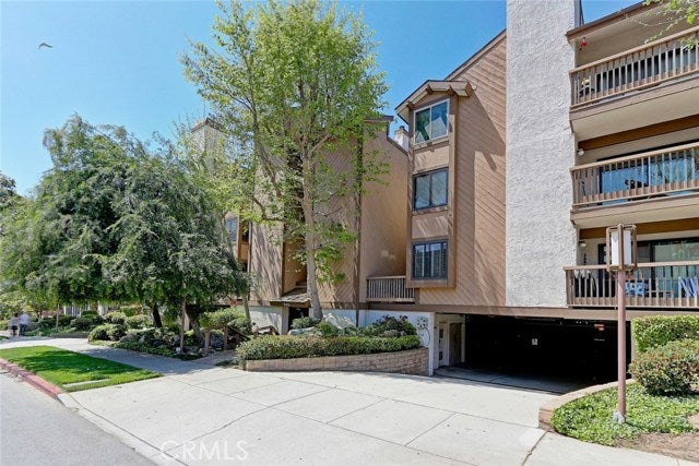Property photo for 935 Main Street, #104, El Segundo, CA