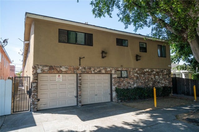 Property photo for 1137 Junipero AVE, Long Beach, CA