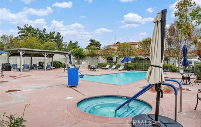 1060 Clubhouse, Hemet, CA 92545 1060 Clubhouse, Hemet, CA 92545