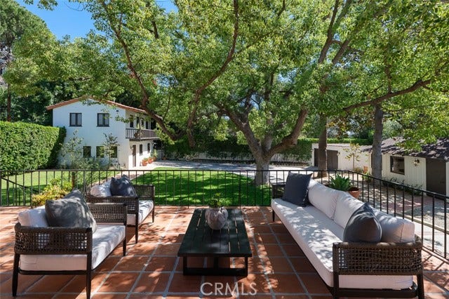 2098 Roosevelt, Altadena, CA 91001
