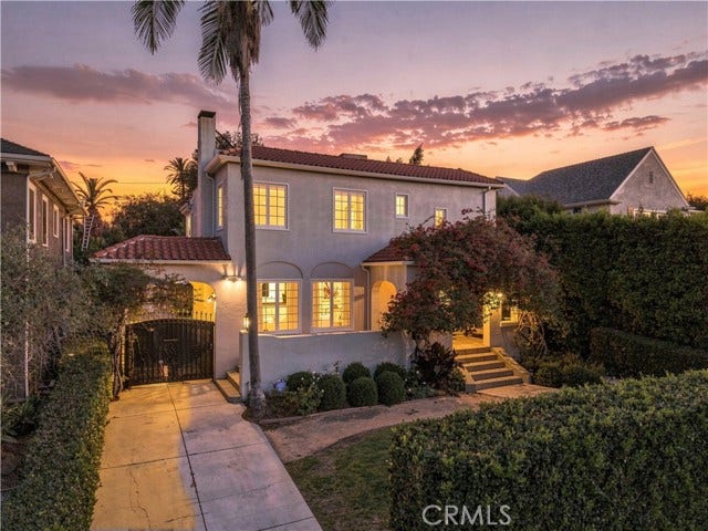 Property photo for 911 S Victoria AVE, Los Angeles, CA