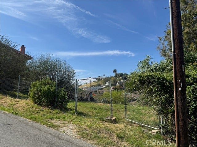 Property photo for 3439 Amethyst ST, Los Angeles, CA