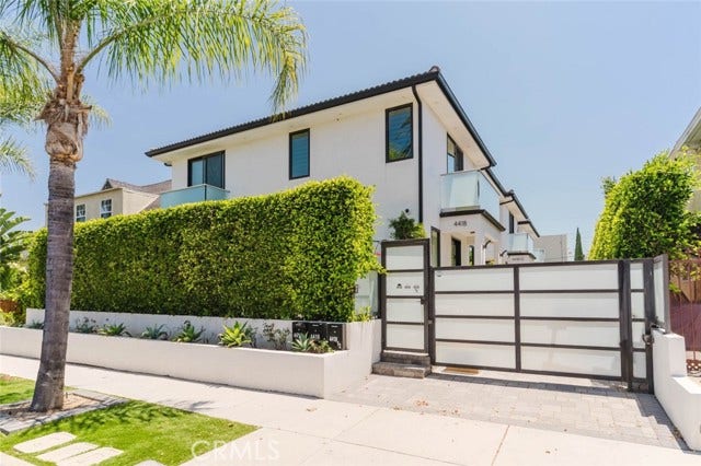 Property photo for 4418 1/2 Kingswell AVE, Los Angeles, CA