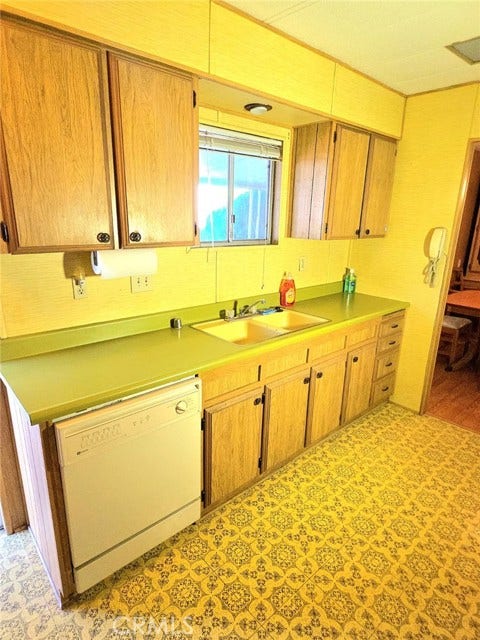 6130 Camino Real, #283, Riverside, CA 92509