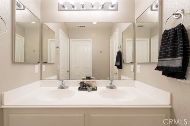 6303 Plum AVE, Corona, CA 92880