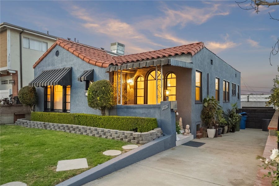 Property photo for 1178 W 18th ST, San Pedro, CA