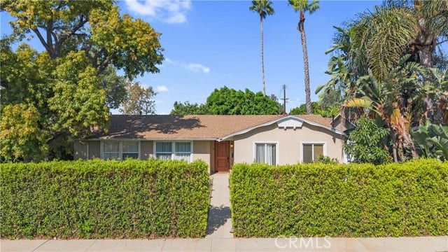 Property photo for 11201 Petit AVE, Los Angeles, CA