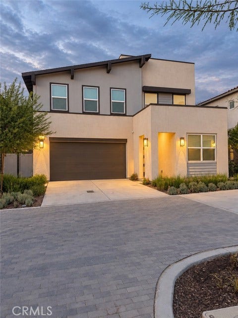 15946 Caterpillar, Fontana, CA 92336 Front View
