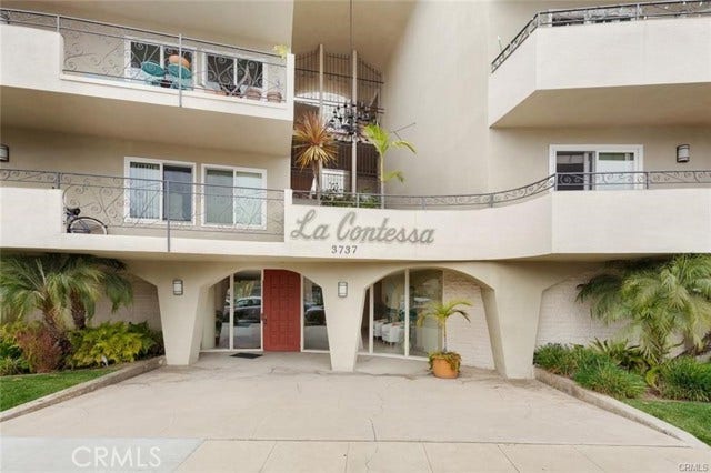 Property photo for 3737 E 2nd, #101, Long Beach, CA