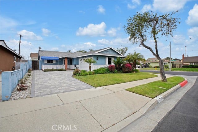 Property photo for 17230 Bonham Ave, Carson, CA