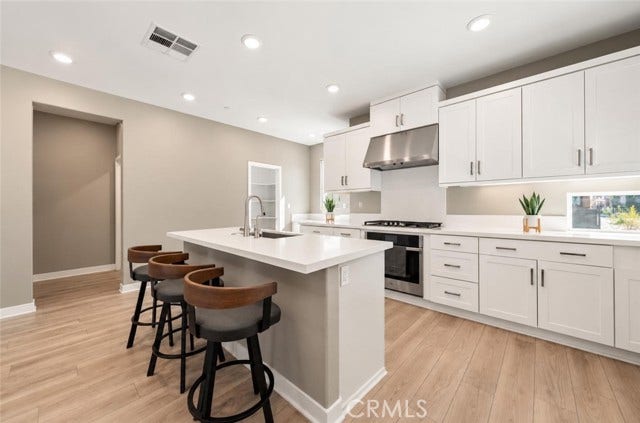 253 Waypoint, Tustin, CA 92782
