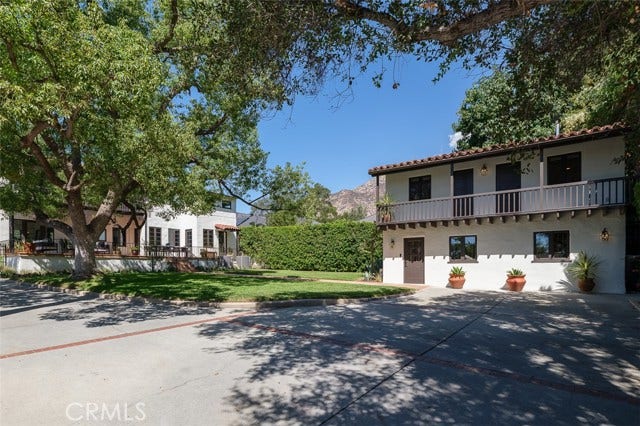 2098 Roosevelt, Altadena, CA 91001