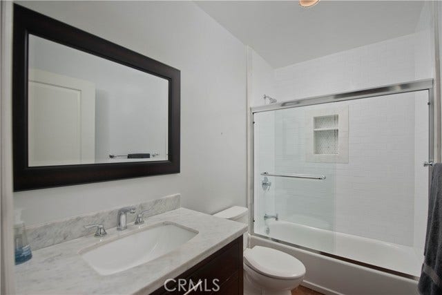 17343 Martha ST, Encino, CA 91316