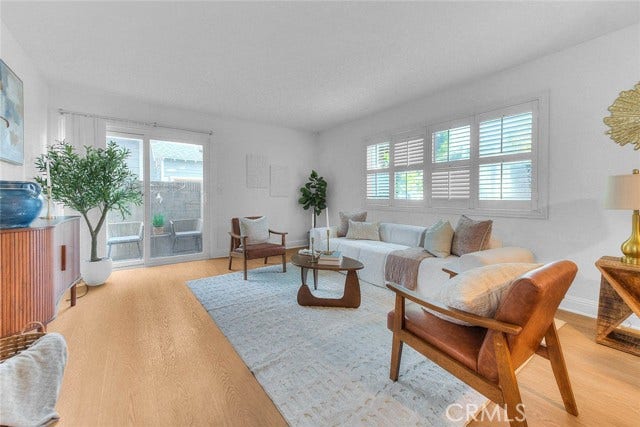 Property photo for 353 N Colorado, #101, Long Beach, CA