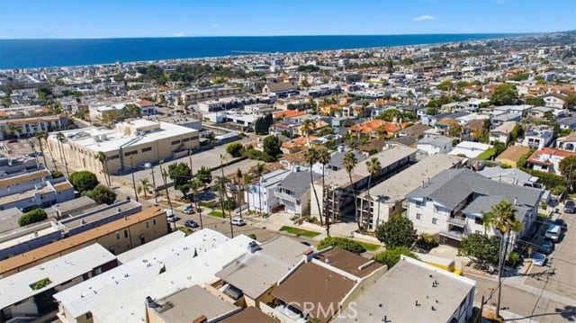 941 1st ST, Hermosa Beach, CA 90254