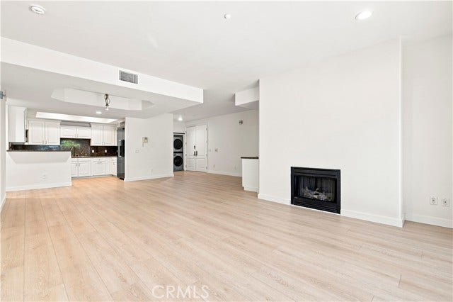 Property photo for 8555 Cashio St APT 101, Los Angeles,, Los Angeles, CA