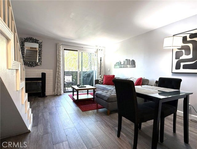 Property photo for 1600 Redondo AVE, #2, Long Beach, CA