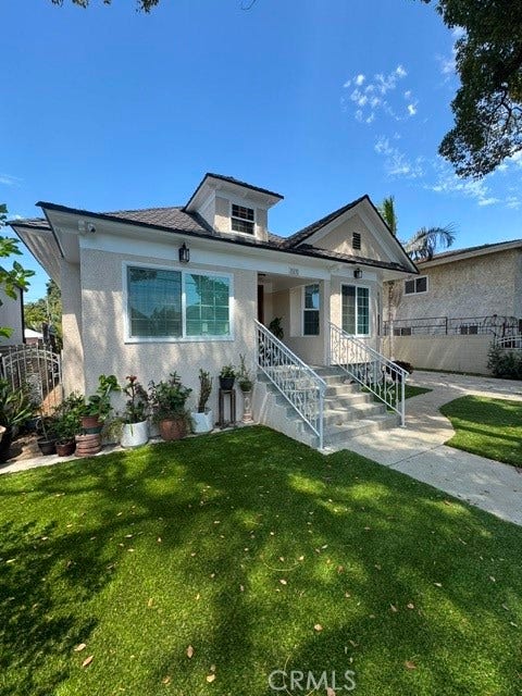 Property photo for 717 E 27th, Los Angeles, CA
