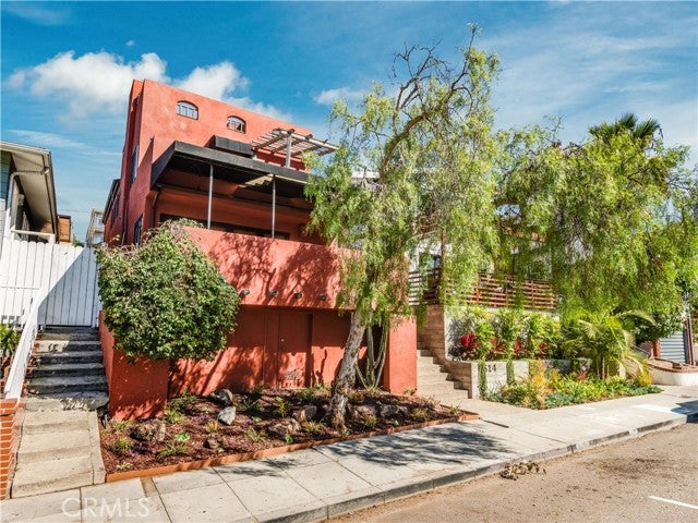 Property photo for 620 Manhattan Avenue, Hermosa Beach, CA