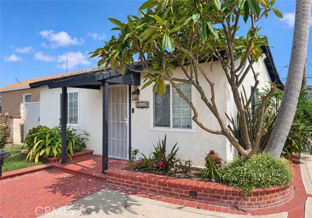 Property photo for 2119 W Coloumbia ST, Long Beach, CA